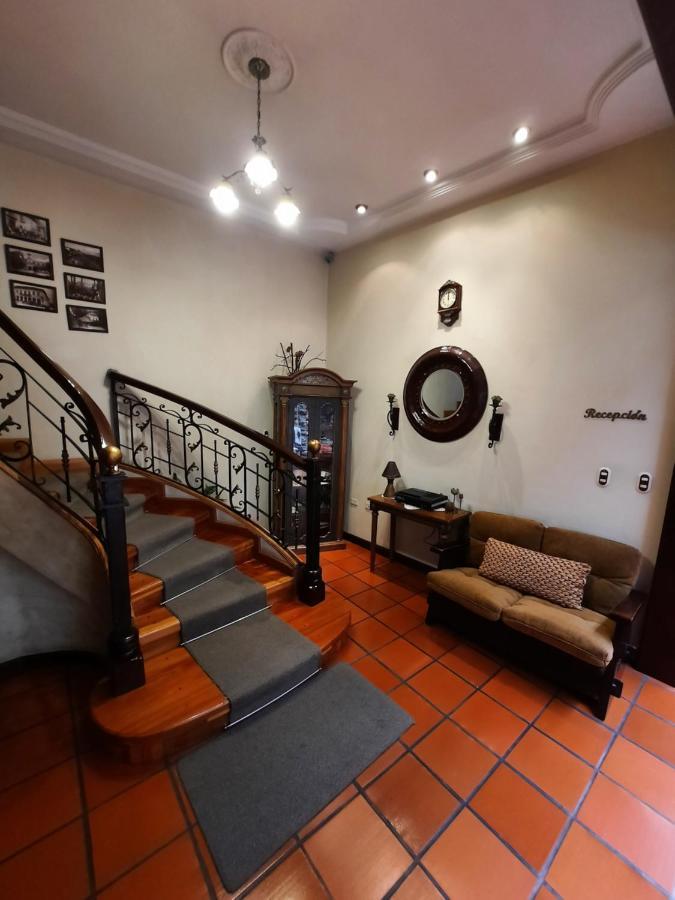 La Posada Cuencana Hotel Экстерьер фото